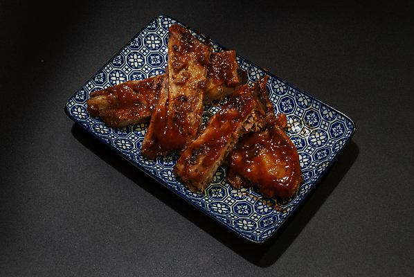 포토 JPG 해외이미지 접시 음식 뼈 육류 돼지고기 요리 사람없음 갈색 바비큐 꿀 바비큐립 송아지 해외포토 식기 새끼 컬러 식재료 소 파일형식 이미지허브