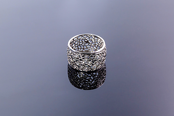 포토 JPG 해외이미지 얼굴 백그라운드 목걸이 팔찌 선물 사람없음 장식 빛 반짝임 노란색 파티 유행 상점 금속 귀걸이 축제 어둠 추위 흰색 축하 반지 쌍 황금 우아함 은색 가죽 보석 소중 스마트 정사각형 광택 목 가넷 매각 백금 팬던트 스타일 해외포토 도형 컬러 컨셉 장신구 모션 재질 이벤트 신체부위 광석 파일형식 이미지허브