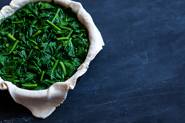 포토 JPG 해외이미지 전통 접시 음식 백그라운드 다이어트 채소 재료 탁자 건강 요리 사람없음 목재 초록색 케이크 식사 빵집 시골 신선 맛 아침식사 지중해 준비 유기농 날것 반죽 시금치 내추럴 채식주의자 타르트 페스츄리 핸드메이드 비건 해외포토 나무 식기 웰빙 빵 바다 컬러 가구 컨셉 디저트 상점 채식 파이_빵 파일형식 이미지허브