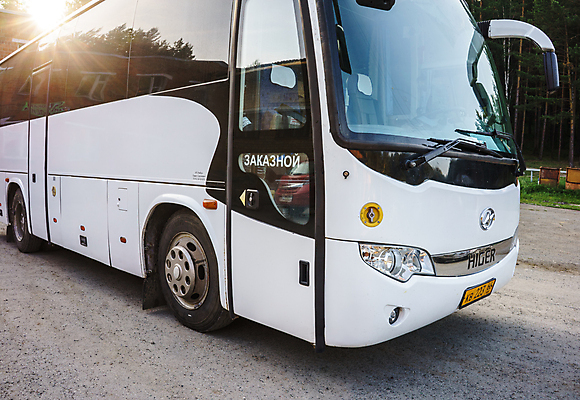 포토 JPG 해외이미지 템플릿 도로 여행 백그라운드 이동 휴가 버스 항해 사람없음 야외 공백 운전 탐험 흰색 큼 주차 승객 자동 해외포토 길 육상교통 컬러 컨셉 배_교통 교통시설 모션 대중교통 크기 파일형식 이미지허브