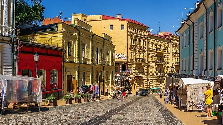 포토 JPG 해외이미지 유럽 여행 건축양식 호텔 사람없음 건물 여름 도시풍경 성당 교회 상점 식당 맑음 산책 도시 역사 언덕 박물관 기념품 명승지 우크라이나 해외포토 건축물 계절 건축 나라 종교건축 숙소 날씨 휴식 풍경 오브젝트 파일형식 이미지허브