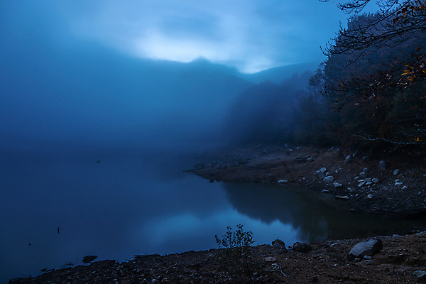포토 JPG 해외이미지 계절 실루엣 호수 자연 산 그림자 사람없음 목재 물 뷰티 평화 환경 공연 분위기 야간 저녁 신비 즐거움 자연백그라운드 장면 감탄 우수 웅장함 해외포토 자연요소 나무 감정 백그라운드 컨셉 재료 촬영기법 이벤트 절기 생태계 파일형식 이미지허브