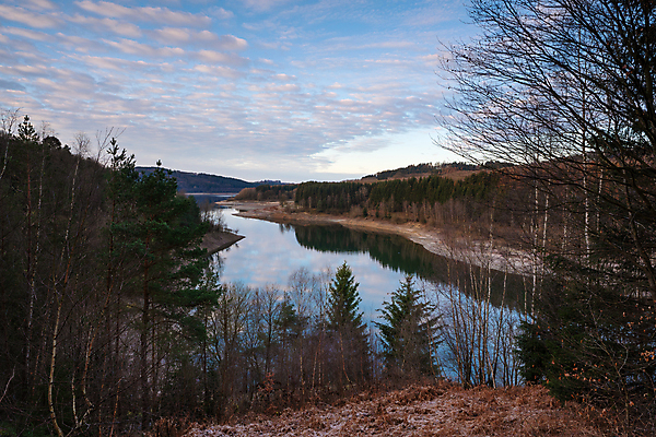 포토 JPG 해외이미지 식물 유럽 호수 여행 자연 하늘 독일 파노라마 사람없음 야외 물 관광지 일출 환경 황혼 봄 새벽 시골 저수지 숲 언덕 생태계 내추럴 해외포토 자연요소 계절 나라 촬영기법 노을 일몰 파일형식 이미지허브
