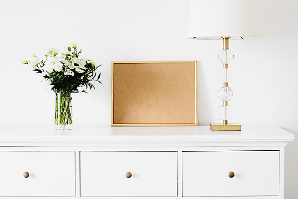 포토 JPG 해외이미지 꽃 액자 실내 사람없음 인테리어 꽃병 스탠드 서랍장 목업 수면등 해외포토 식물 디자인 가구 조명 내부 파일형식 이미지허브