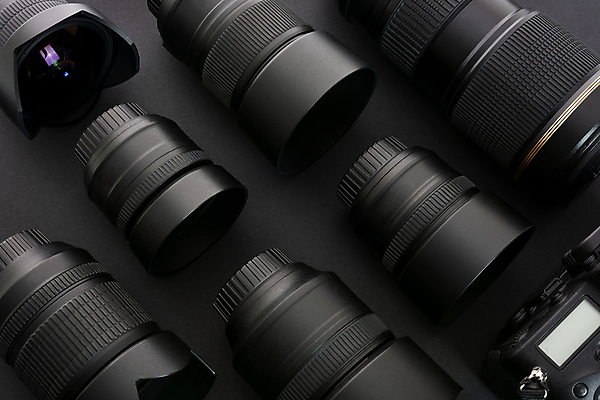 포토 JPG 해외이미지 직업 산업 백그라운드 유리 조명 사람없음 세일 카메라 상점 디지털 검은색 사진촬영 어둠 장비 기구 반지 구멍 그룹 클래식 선택 큼 수집 사진사 필름 슛 카메라렌즈 해외포토 컬러 컨셉 장신구 재질 전자제품 촬영 크기 작가 파일형식 이미지허브