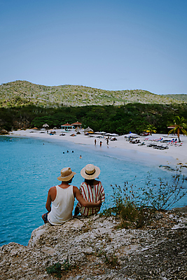포토 JPG 해외이미지 구름 라이프스타일 커플 여자 행복 모래 바다 섬 여행 하늘색 관계 휴가 함께함 손바닥 사랑 사람 두명 물 여름 파란색 신혼여행 흰색 만 스노클링 네덜란드 터키석 파라다이스 수평선 해외포토 자연요소 손 계절 감정 유럽 컬러 결혼 컨셉 생활 수상스포츠 보석 파일형식 이미지허브