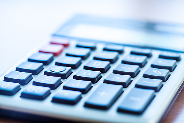 포토 JPG 해외이미지 직업 손 컨셉 돈 회사 비즈니스 통계 탁자 성공 설계 주택 직장 사람없음 금융 경제 사무실 펜 저축 계산기 업무 계산 책상 보고서 투자 회계 세금 수입 예산 경제학 회계사 카피스페이스 해외포토 교육 가구 문구용품 건물 신체부위 필기구 공백 장비 작업 재산 파일형식 이미지허브