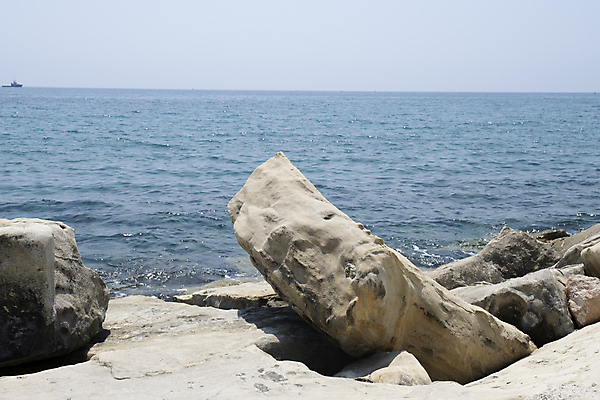 포토 JPG 해외이미지 산업 파도 바다 여행 백그라운드 요트 교통시설 자연 하늘 휴가 항해 안테나 풍경 사람없음 물 여름 파란색 항구 에너지 화물 흰색 만 보트 고급 큼 크루즈 컨테이너 속도 함선 포트 모터 해외포토 자연요소 계절 컬러 교통 컨셉 배_교통 통신 운송업 크기 시설 생태계 파일형식 이미지허브