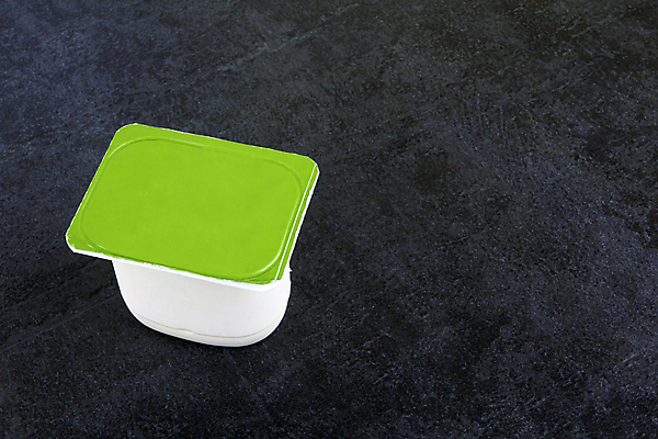 포토 JPG 해외이미지 음식 백그라운드 과일 재료 포장 탁자 표면 디저트 새로움 요리 사람없음 컵 검은색 어둠 힘 우유 바위 흰색 달콤 상품 위험 컨테이너 플라스틱 질감 요거트 내추럴 위반 봉인 해외포토 식기 산업 컬러 가구 컨셉 재질 유제품 돌_바위 맛 파일형식 이미지허브