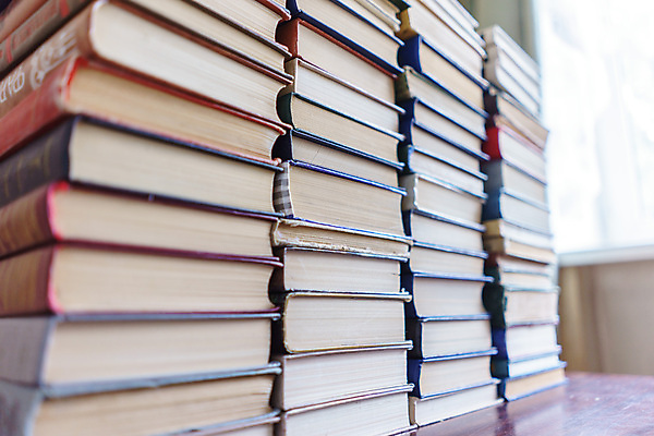 포토 JPG 해외이미지 교육 종이 문화 과학 백그라운드 졸업 텍스트 학교 아이디어 사람없음 책 스터디 독서 쌓기 탑 자료 정보 골동품 기록 가르침 도서관 읽기 교과서 대학교 문서 법 문학 페이지 양장본 사전 흙더미 서점 옛날 조언 출판 많음 해외포토 건축물 컨셉 모션 교재 학습 상점 흙 파일형식 더미 이미지허브