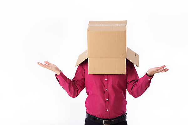 포토 JPG 해외이미지 남자 한명 상반신 성인 앞모습 상자 손들기 호기심 덮기 의문 성인남자한명만 해외포토 1 감정 뷰포인트 컨셉 모션 사람 남자한명만 성인남자만 파일형식 이미지허브