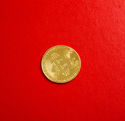 포토 JPG 해외이미지 돈 인터넷 비즈니스 사람없음 금융 경제 빛 디지털 동전 웹 잡기 그물 시장 황금 암호 발굴 심볼 무역 전자 가치 토막 페니 가상 해외포토 산업 모션 재산 파일형식 이미지허브