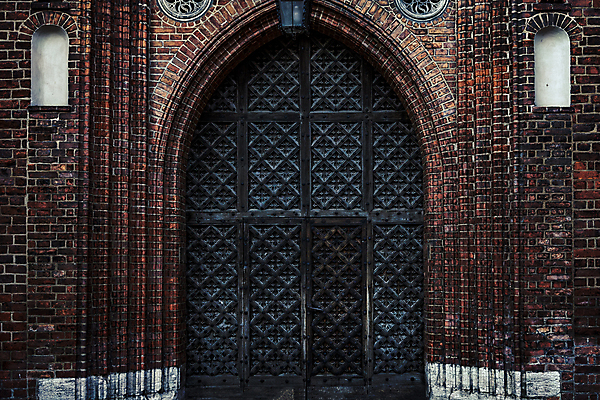 포토 JPG 해외이미지 전통 유럽 기독교 종교 문화 벽 건축양식 벽돌 출입구 사람없음 야외 건물 목재 장식 성당 교회 문 수확 골동품 사찰 화려 중세 역사 클래식 큼 입장 묘사 대문 무거움 고딕 고체 그런지 옛날 스타일 해외포토 나무 건축물 건축 나라 컨셉 농업 재료 종교건축 무게 크기 파일형식 이미지허브
