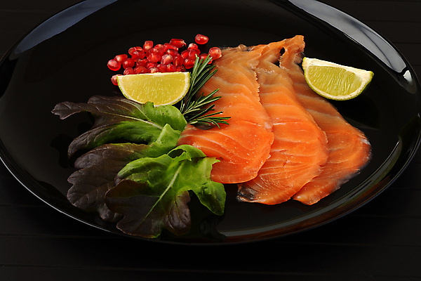 포토 JPG 해외이미지 음식 백그라운드 검은배경 어류 요리 사람없음 식당 상추 자르기 레몬 채식 라임 연어 로즈메리 해외포토 채소 과일 모션 상점 검은색 수중동물 허브 파일형식 이미지허브