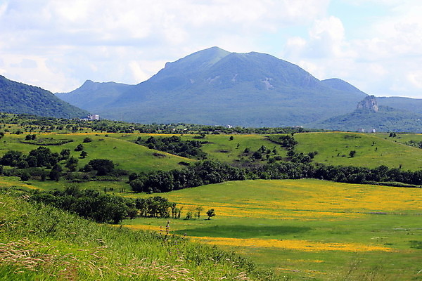 포토 JPG 해외이미지 나무 공원 도로 호수 여행 백그라운드 밭 자연 하늘 휴가 산 파노라마 사람없음 뷰티 골짜기 등산 저수지 정상 고도 생태계 휴양지 지역 암초 내추럴 산악지대 보호구역 웅장함 수평선 해외포토 식물 공공시설 길 농업 교통시설 촬영기법 트래킹 장소 구역 파일형식 이미지허브