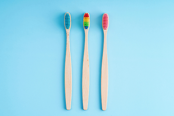 포토 JPG 해외이미지 사람없음 칫솔 에코 친환경 파란배경 일렬 에코라이프 위생관리 친환경제품 카피스페이스 대나무칫솔 다회용품 해외포토 라이프스타일 백그라운드 관리 파란색 위생용품 환경 공백 재활용품 파일형식 이미지허브