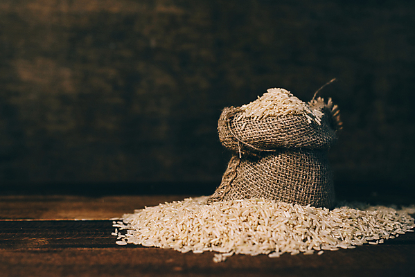 포토 JPG 해외이미지 식물 전통 음식 컨셉 농업 다이어트 재료 탁자 밥 검은배경 건조 건강 식이요법 요리 씨앗 동양인 사람없음 목재 농장 갈색 쌓기 주방 식사 신선 낟알 삼베 유기농 자루 칼로리 섬유 흙더미 내추럴 논밭 단백질 생식 생태학 식용 채식주의자 탄수화물 슈퍼푸드 해외포토 나무 웰빙 교육 산업 컬러 가구 백그라운드 밭 모션 논 인종 검은색 흙 직물 채식 건강식품 영양소 파일형식 천_직물 더미 이미지허브