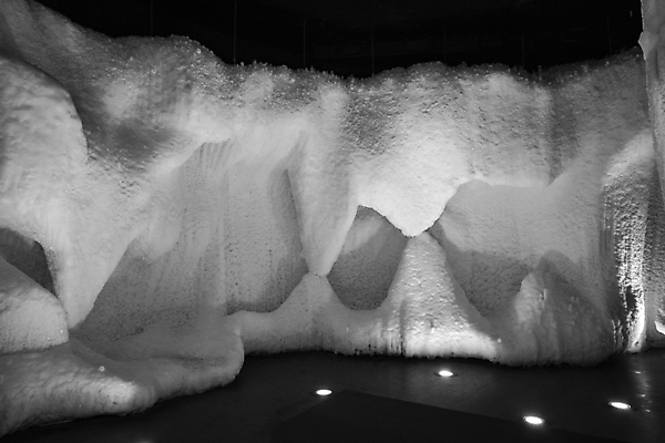 포토 JPG 해외이미지 디자인 여행 표면 추상 사람없음 냉동 얼음 회색 추위 슬픔 흰색 거친 터널 동굴 낟알 가루 피부 질감 서리 합성 구김 모스크바 울퉁불퉁 인공 회복 효과 해외포토 자연요소 감정 길 컬러 컨셉 무늬 모션 신체부위 러시아 파일형식 이미지허브