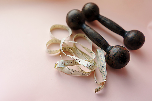 포토 JPG 해외이미지 모양 라이프스타일 스포츠 백그라운드 컨셉 신체 다이어트 근육 건강 사람없음 건물 운동 약 금속 검은색 힘 아령 장비 기차 흰색 무게 몸무게 보디빌딩 철 연습 측정 오브젝트 고민 체육관 에어로빅 파운드 무거움 고립 돌봄 리프팅 적자 철강 해외포토 건축물 감정 육상교통 컬러 돈 의학 모션 재질 대중교통 생활 헬스 춤 파일형식 이미지허브