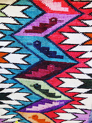 포토 JPG 해외이미지 전통 디자인 백그라운드 패턴 추상 멕시코 따뜻함 사람없음 장식 컬러풀 유행 세일 줄무늬 카펫 수확 직물 시장 원주민 담요 인도인 질감 장인 짜임 수공예 양모 수공예품 알파카 잉카 페루 핸드메이드 해외포토 외국인 동물 컬러 북아메리카 무늬 농업 동양인 남아메리카 아프리카인 공예 공예품 파일형식 이미지허브