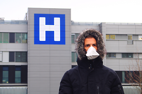 포토 JPG 해외이미지 얼굴 건강 병원 가면 마스크 한명 안전 사람 글로벌 환경 고통 열 환경오염 호흡기관 바이러스 보호 질병 위험 예방 감염 알레르기 고립 돌봄 전염병 증상 해외포토 1 감정 컨셉 의학 모션 신체부위 장기_의학 파일형식 이미지허브