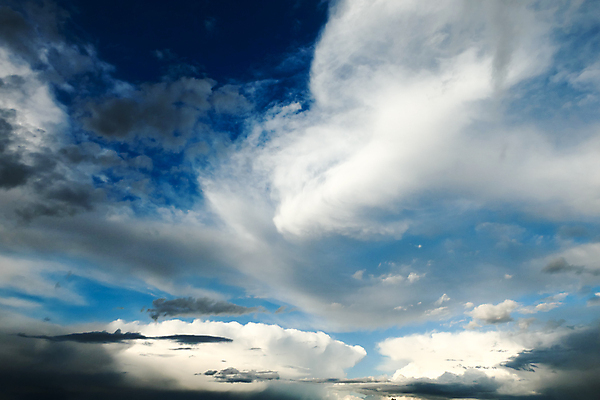 포토 JPG 해외이미지 구름 계절 백그라운드 자연 벽지 하늘 바람 날씨 추상 풍경 사람없음 야외 파란색 빛 뷰티 환경 침묵 자유 흰색 분위기 큼 순수 천국 솜털 흐림 산소 내추럴 오존 웅장함 해외포토 자연요소 컬러 컨셉 무늬 소리 원소 크기 생태계 파일형식 이미지허브