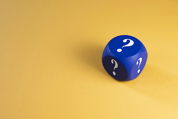 포토 JPG 해외이미지 교육 백그라운드 컨셉 지도 비즈니스 통신 성공 아이디어 사람없음 파란색 노란색 놀람 물음표 운명 행운 도박 선택 계획 위험 예측 질문 투표 방향 큐브 오브젝트 사인 주사위 싱글 기회 롤 문제 해결 발견 의심 고립 대답 역경 지원 헬프 혼란 카피스페이스 해외포토 기호 감정 컬러 표정 공백 도움 선거 파일형식 이미지허브