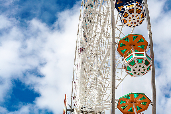 포토 JPG 해외이미지 주간 하늘 사람없음 야외 놀이공원 대관람차 해외포토 자연요소 테마파크 놀이기구 파일형식 이미지허브