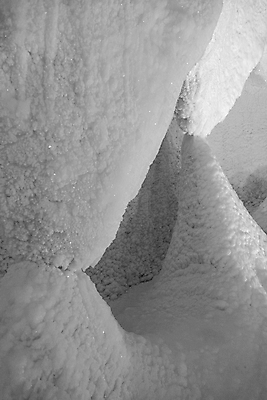 포토 JPG 해외이미지 디자인 여행 표면 추상 사람없음 냉동 얼음 회색 추위 슬픔 흰색 거친 터널 동굴 낟알 가루 피부 질감 서리 합성 구김 모스크바 울퉁불퉁 인공 회복 효과 해외포토 자연요소 감정 길 컬러 컨셉 무늬 모션 신체부위 러시아 파일형식 이미지허브