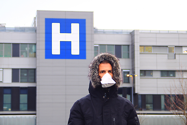 포토 JPG 해외이미지 얼굴 건강 병원 가면 마스크 한명 안전 사람 글로벌 환경 고통 열 환경오염 호흡기관 바이러스 보호 질병 위험 예방 감염 알레르기 고립 돌봄 전염병 증상 해외포토 1 감정 컨셉 의학 모션 신체부위 장기_의학 파일형식 이미지허브