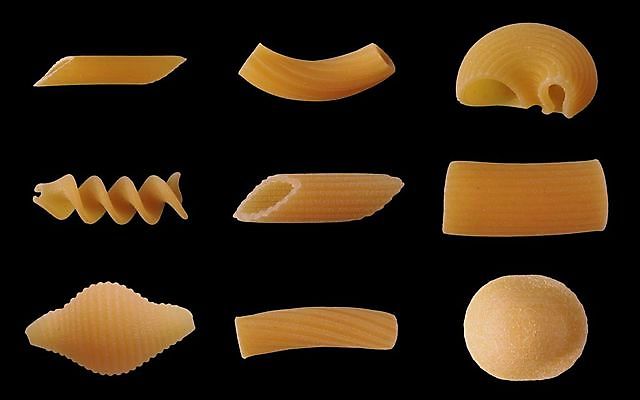 포토 JPG 해외이미지 유럽 음식 백그라운드 파스타 종류 요리 사람없음 검은색 이탈리아 9 마카로니 펜네 해외포토 나라 컬러 서양음식 숫자 파스타면 파일형식 이미지허브