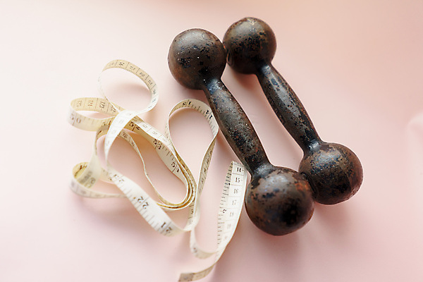 포토 JPG 해외이미지 모양 라이프스타일 스포츠 백그라운드 컨셉 신체 다이어트 근육 건강 사람없음 건물 운동 약 금속 검은색 힘 아령 장비 기차 흰색 무게 몸무게 보디빌딩 철 연습 측정 오브젝트 고민 체육관 에어로빅 파운드 무거움 고립 돌봄 리프팅 적자 철강 해외포토 건축물 감정 육상교통 컬러 돈 의학 모션 재질 대중교통 생활 헬스 춤 파일형식 이미지허브