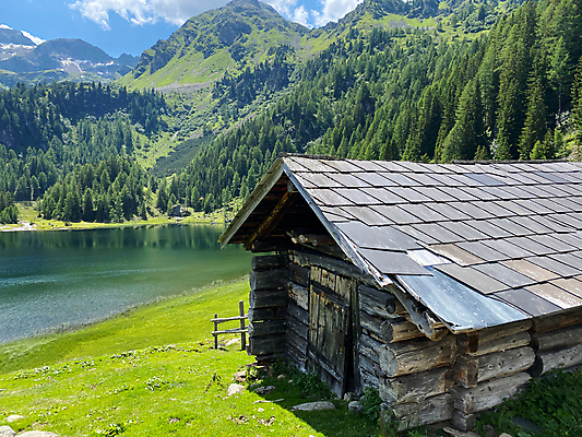 포토 JPG 해외이미지 유럽 길 호수 여행 자국 자연 하늘 산 경사 사람없음 야외 목재 물 평화 계곡 하이킹 오스트리아 알프스 외양간 옛날 해외포토 자연요소 나무 나라 컨셉 재료 레저 생태계 파일형식 이미지허브
