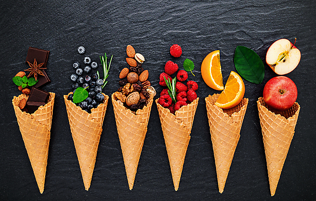 포토 JPG 해외이미지 오렌지 사람없음 초콜릿 견과류 사과 블루베리 산딸기 아이스크림콘 해외포토 과일 디저트 콘 파일형식 이미지허브