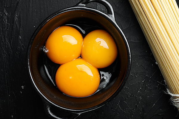 포토 JPG 해외이미지 음식 사람없음 하이앵글 계란 계란요리 노른자 날계란 해외포토 뷰포인트 요리 알 파일형식 이미지허브