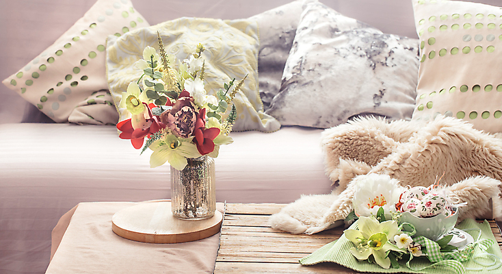 포토 JPG 해외이미지 그릇 꽃 꽃다발 쿠션 겨울 실내 사람없음 소파 꽃병 담요 오브젝트 감성 해외포토 식물 식기 계절 컨셉 의자 내부 파일형식 이미지허브