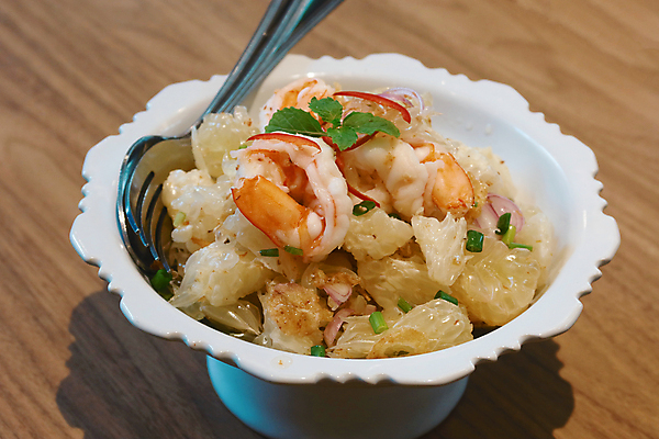 포토 JPG 해외이미지 접시 아시아 음식 채소 과일 태국 탁자 건강 요리 동양인 사람없음 목재 식당 식사 저녁식사 샐러드 흰색 신선 사발 해산물 매움 점심식사 오리지널 해외포토 나무 식기 나라 컬러 가구 재료 인종 상점 사기그릇 맛 파일형식 이미지허브