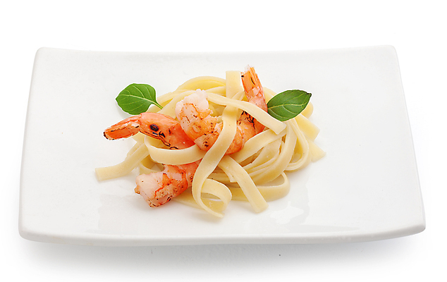 포토 JPG 해외이미지 접시 음식 새우 파스타 사람없음 초록색 식사 저녁식사 튀김 신선 면 둥지 그릴 굽기 해산물 준비 바질 해외포토 식기 컬러 주방용품 서양음식 갑각류 구이 파일형식 이미지허브