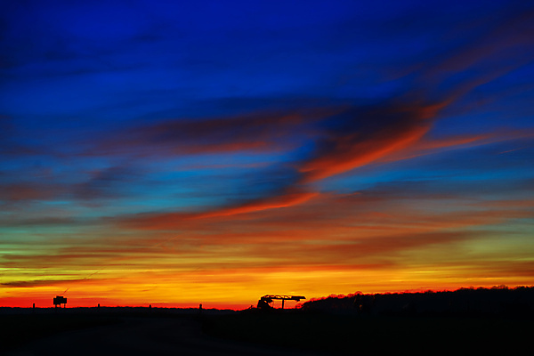 포토 JPG 해외이미지 백그라운드 오렌지 자연 하늘 아침 사람없음 빨간색 파란색 빛 컬러풀 노란색 일출 황혼 일몰 새벽 시골 야간 저녁 명상 웅장함 수평선 해외포토 주간 자연요소 컬러 과일 노을 생태계 파일형식 이미지허브