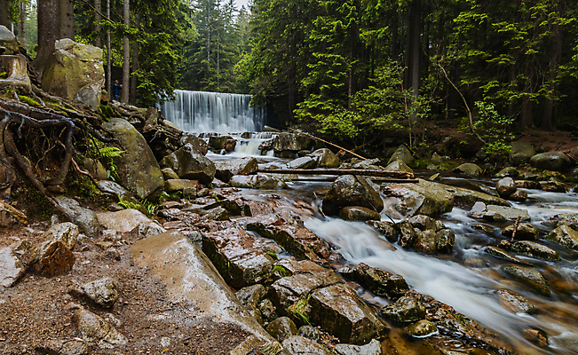 포토 JPG 해외이미지 나무 공원 유럽 길 여행 자국 자연 산 사람없음 야외 목재 초록색 물 강 환경 폭포 숲 작음 체코 거인 폴란드 내추럴 해외포토 자연요소 식물 공공시설 나라 컬러 재료 크기 생태계 파일형식 이미지허브