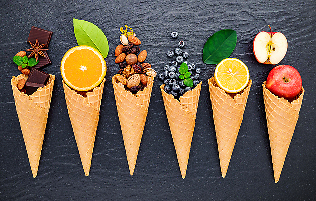 포토 JPG 해외이미지 잎 오렌지 사람없음 초콜릿 견과류 사과 블루베리 아이스크림콘 해외포토 식물 과일 디저트 콘 파일형식 이미지허브