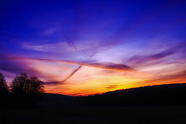 포토 JPG 해외이미지 백그라운드 오렌지 자연 하늘 아침 사람없음 빨간색 파란색 빛 컬러풀 노란색 일출 황혼 일몰 새벽 시골 야간 저녁 명상 웅장함 수평선 해외포토 주간 자연요소 컬러 과일 노을 생태계 파일형식 이미지허브