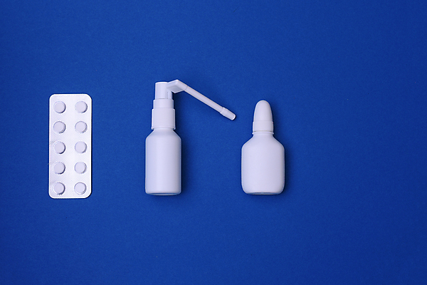 포토 JPG 해외이미지 백그라운드 컨셉 건강 사람없음 치료 알약 약 노란색 건강관리 고통 흰색 열 입 액체 호흡기관 바이러스 질병 컨테이너 플라스틱 약국 코 감염 분무기 조제 알레르기 고립 노란배경 노즐 돌봄 위생관리 전염병 헬프 효율 디테일 해외포토 감정 산업 컬러 의학 모션 재질 관리 신체부위 도움 장기_의학 만들기 파일형식 이미지허브