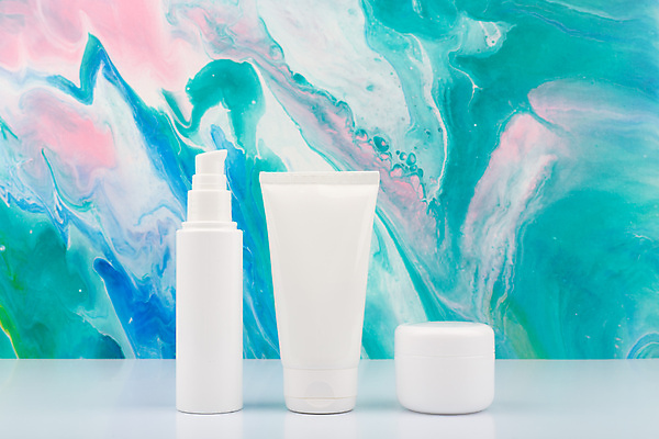 포토 JPG 해외이미지 실내 사람없음 화장품 파란배경 스킨케어 공병 목업 해외포토 백그라운드 내부 파란색 뷰티 병_담는 파일형식 이미지허브