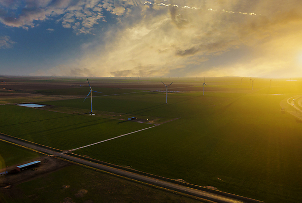 포토 JPG 해외이미지 식물 실루엣 산업 밭 오렌지 자연 하늘 바람 사람없음 초록색 파란색 태양 농장 일출 환경 탑 금속 힘 일몰 재활용 풍차 발전기 에너지 흰색 시골 그린에너지 보호 프로펠러 세대 유지 방앗간 생태학 텍사스 해외포토 자연요소 건축물 교육 컬러 컨셉 농업 과일 재질 날씨 촬영기법 노을 미국 발전소 친환경 생태계 파일형식 이미지허브