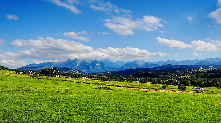 포토 JPG 해외이미지 유럽 여행 백그라운드 밭 자연 하늘 산 풍경 사람없음 야외 초록색 여름 파란색 뷰티 환경 봄 시골 땅 언덕 광택 폴란드 생태학 해외포토 계절 교육 나라 컬러 농업 생태계 파일형식 이미지허브