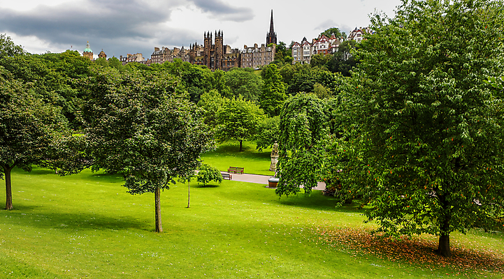 포토 JPG 해외이미지 나무 공원 길 호수 백그라운드 자연 휴식 영국 파노라마 풍경 잔디 사람없음 야외 초록색 여름 햇빛 환경 봄 산책로 도시 오솔길 장면 스코틀랜드 해외포토 식물 계절 공공시설 유럽 컬러 컨셉 촬영기법 태양 생태계 파일형식 이미지허브