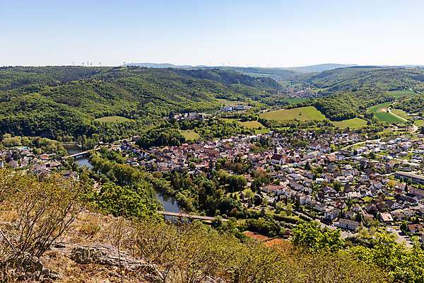 포토 JPG 해외이미지 나무 유럽 스포츠 백그라운드 자국 자연 하늘 바람 산 독일 풍경 사람없음 건물 초록색 파란색 강 하이앵글 맑음 봄 하이킹 도시 바퀴 숲 언덕 오르기 타운 보호구역 지질학 산맥 해외포토 자연요소 식물 건축물 계절 교육 나라 뷰포인트 컬러 모션 레저 날씨 생태계 구역 파일형식 이미지허브