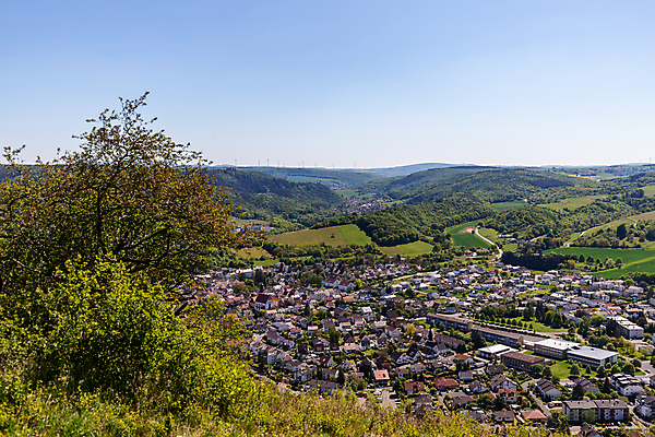 포토 JPG 해외이미지 나무 유럽 스포츠 백그라운드 자국 자연 하늘 바람 산 독일 풍경 사람없음 건물 초록색 파란색 강 하이앵글 맑음 봄 하이킹 도시 바퀴 숲 언덕 오르기 타운 보호구역 지질학 산맥 해외포토 자연요소 식물 건축물 계절 교육 나라 뷰포인트 컬러 모션 레저 날씨 생태계 구역 파일형식 이미지허브