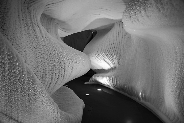 포토 JPG 해외이미지 디자인 여행 표면 추상 사람없음 냉동 얼음 회색 추위 슬픔 흰색 거친 터널 동굴 낟알 가루 피부 질감 서리 합성 구김 모스크바 울퉁불퉁 인공 회복 효과 해외포토 자연요소 감정 길 컬러 컨셉 무늬 모션 신체부위 러시아 파일형식 이미지허브